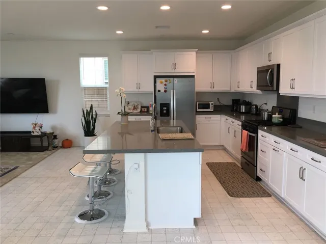 4884 Ophelia Lane, Ontario, California 91762 — photo 4