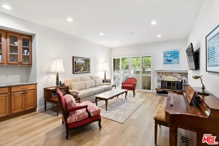 14630 Dickens Street 105, Sherman Oaks, California 91403 — photo 5