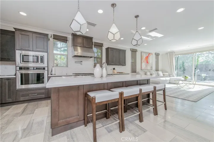 150 Lost Hills, Irvine, California 92618 — photo 5