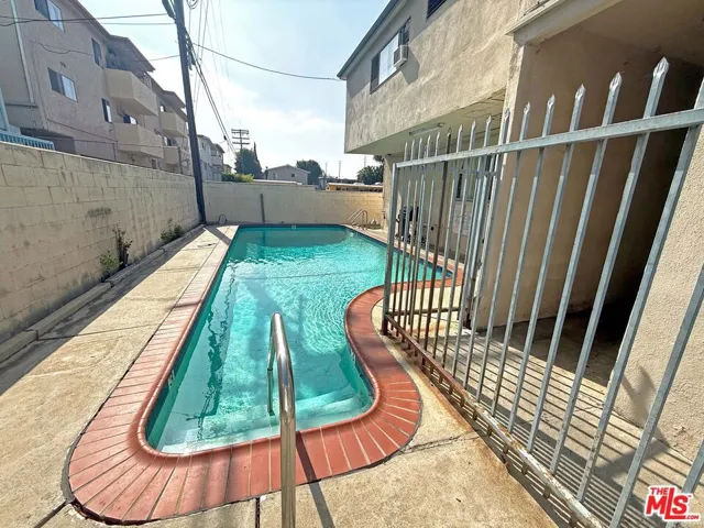 3340 Overland Avenue, Los Angeles, California 90034 — photo 4