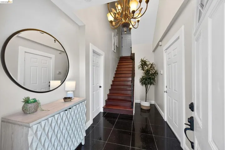 6193 Oakdale Ave, Oakland, California 94605 — photo 5