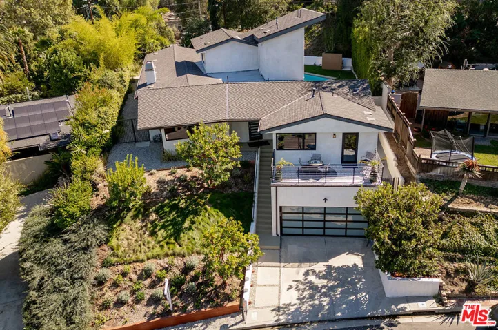 3658 Willowcrest Avenue, Studio City, California 91604 — photo 4