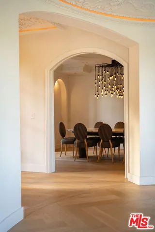 2680 Bowmont Drive, Beverly Hills, California 90210 — photo 4