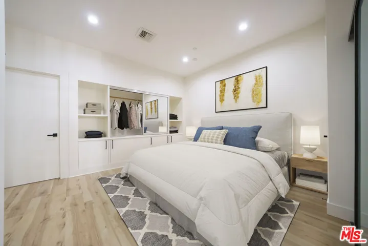 3810 Wilshire Boulevard 804, Los Angeles, California 90010 — photo 4