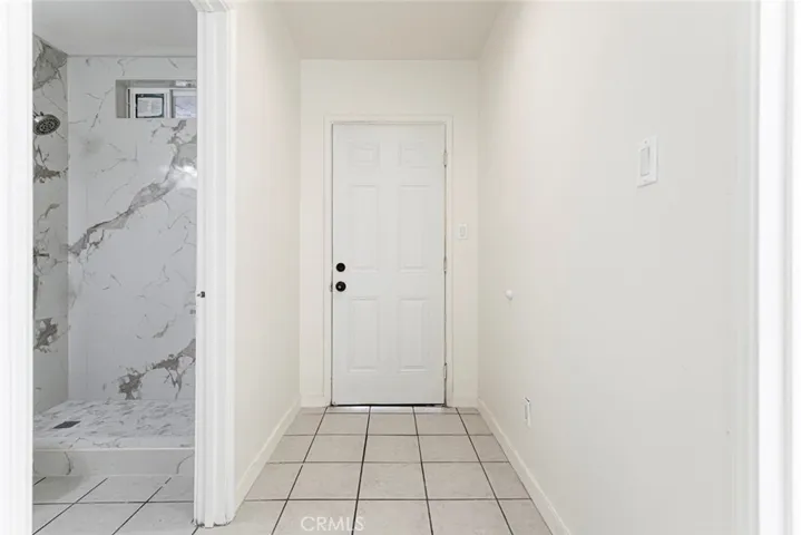 7406 Radford 2, North Hollywood, California 91605 — photo 5