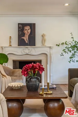 9801 Hillgreen Place, Beverly Hills, California 90212 — photo 5