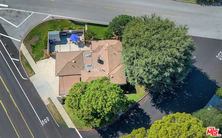11810 Radio Drive, Los Angeles, California 90064 — photo 4