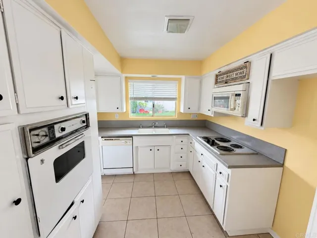 3615 Vista Bella 24, Oceanside, California 92057 — photo 5