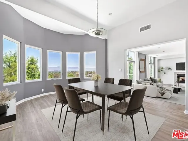 22449 Cass Avenue, Woodland Hills, California 91364 — photo 5