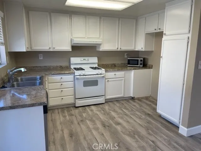 39764 Sunrose, Murrieta, California 92562 — photo 4
