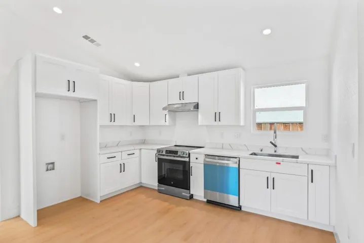 374 S 21st Street, San Jose, California 95116 — photo 5