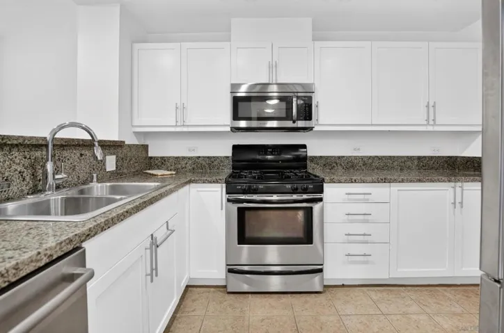 530 K 211, San Diego, California 92101 — photo 5
