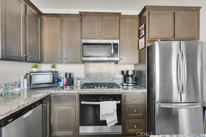15700 Cobalt, Victorville, California 92394 — photo 5