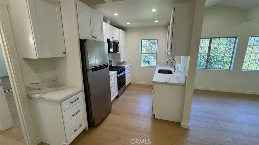 712 W Doran Street 4, Glendale, California 91203 — photo 5