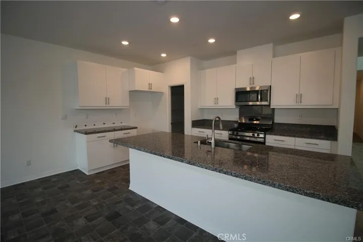 30128 Truckee Circle, Menifee, California 92585 — photo 5