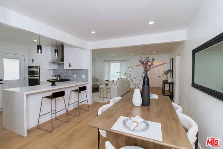 4068 Sutro Avenue, Los Angeles, California 90008 — photo 4