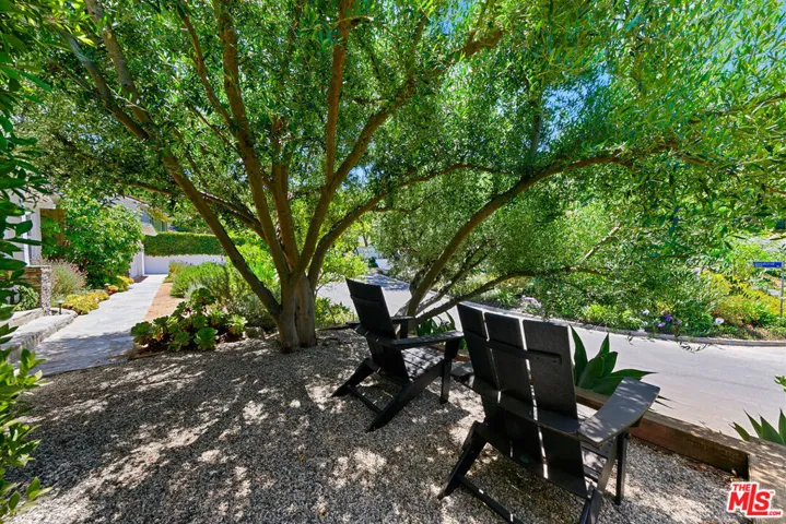 3644 Goodland Avenue, Los Angeles, California 91604 — photo 4