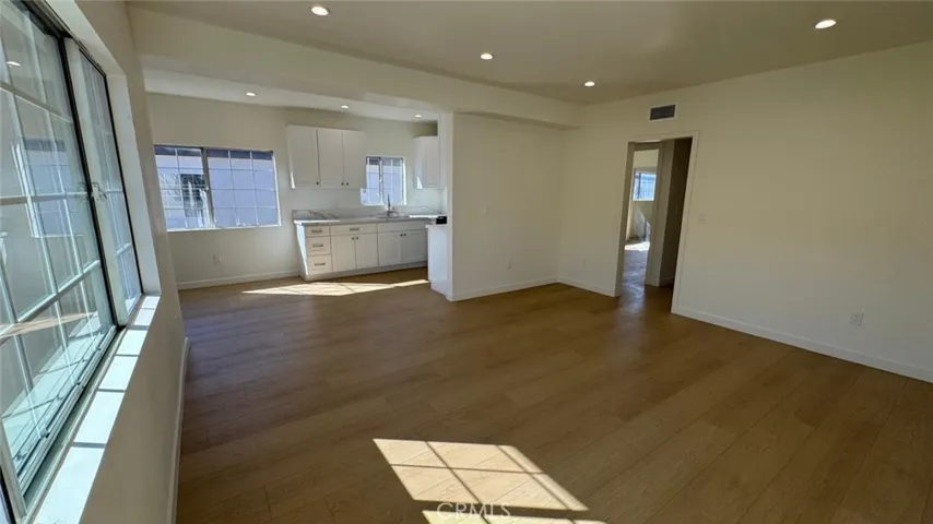 712 W Doran Street 6, Glendale, California 91203 — photo 4