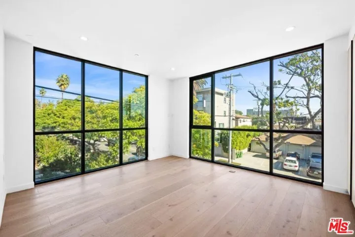 307 N Wilton Place, Los Angeles, California 90004 — photo 5