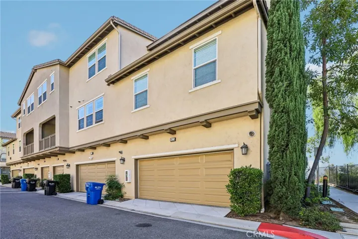 902 N Botanica Lane A, Azusa, California 91702 — photo 5
