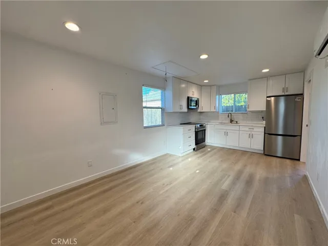 320 S Colfax 2, La Habra, California 90631 — photo 5