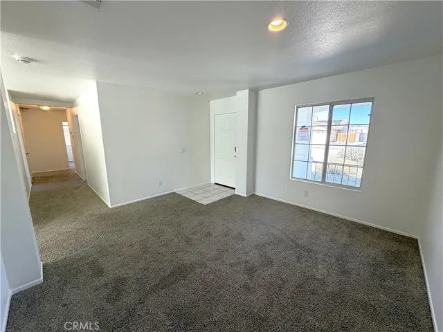 6152 W Avenue J5, Lancaster, California 93536 — photo 4