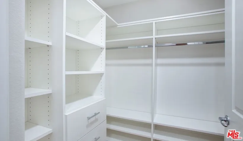 348 S Hauser Boulevard 1-310, Los Angeles, California 90036 — photo 5