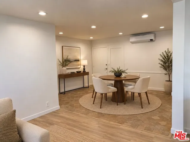 450 S Rexford Drive 4, Beverly Hills, California 90212 — photo 4