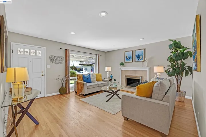 35914 Rosewood Dr, Newark, California 94560 — photo 4
