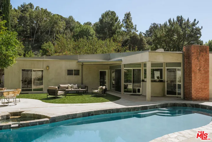 15539 Hamner Drive, Los Angeles, California 90077 — photo 5