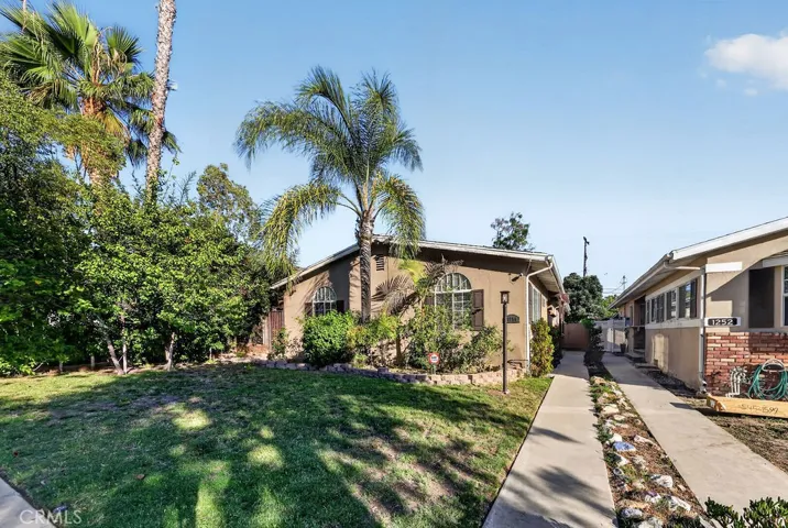 1256 Irving Avenue, Glendale, California 91201 — photo 4