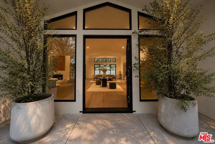 12160 Laurel Terrace Drive, Studio City, California 91604 — photo 4