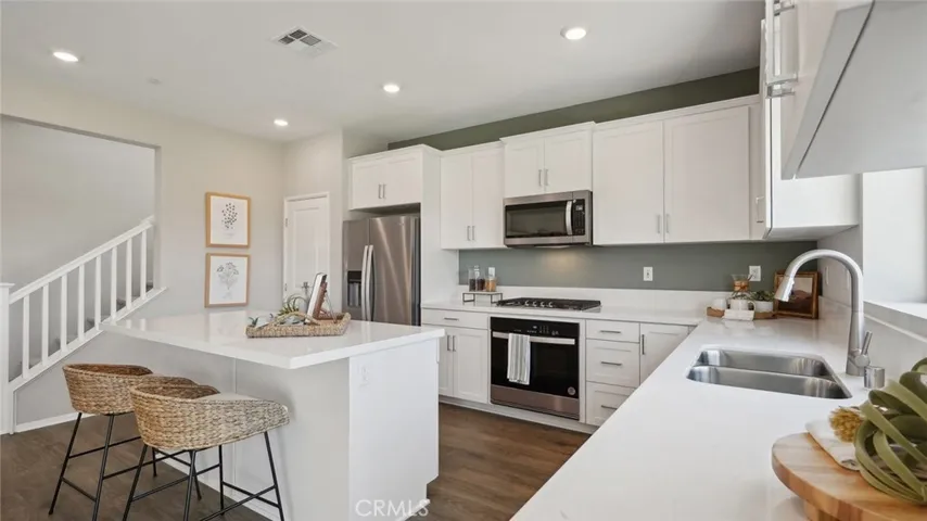 31338 White Bark Drive, Winchester, California 92596 — photo 5