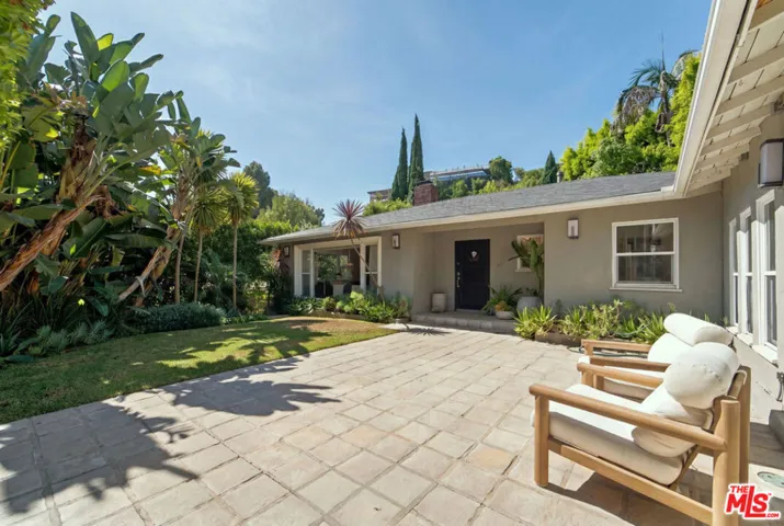 1425 Belfast Drive, West Hollywood, California 90069 — photo 4