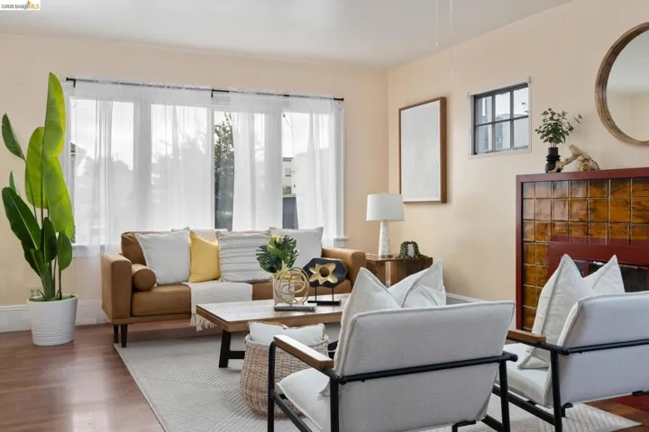 907 39th Ave, Oakland, California 94601 — photo 4