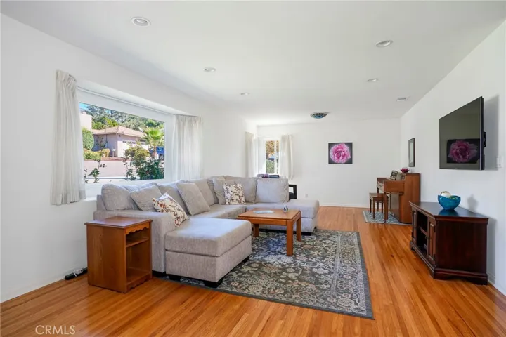 2722 Alabama Street, La Crescenta, California 91214 — photo 4
