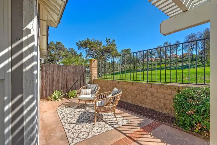 1810 Spyglass Cir, Vista, California 92081 — photo 5