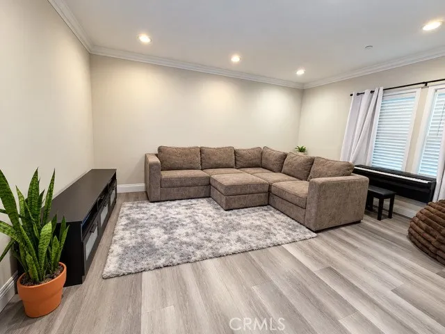 gallery-image 3