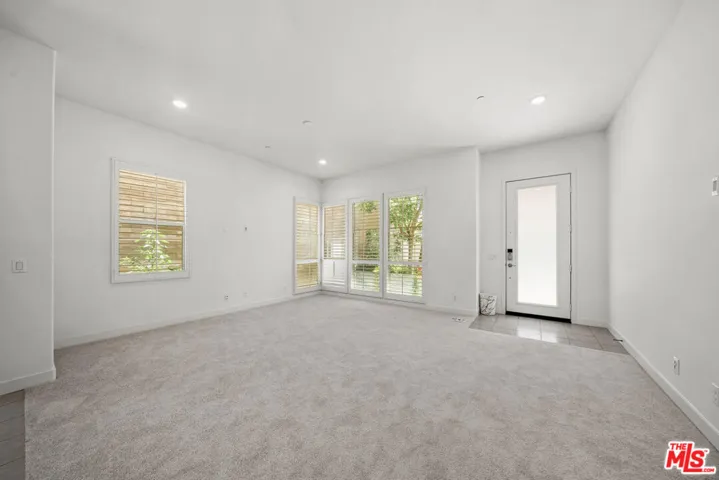 150 Newall, Irvine, California 92618 — photo 4