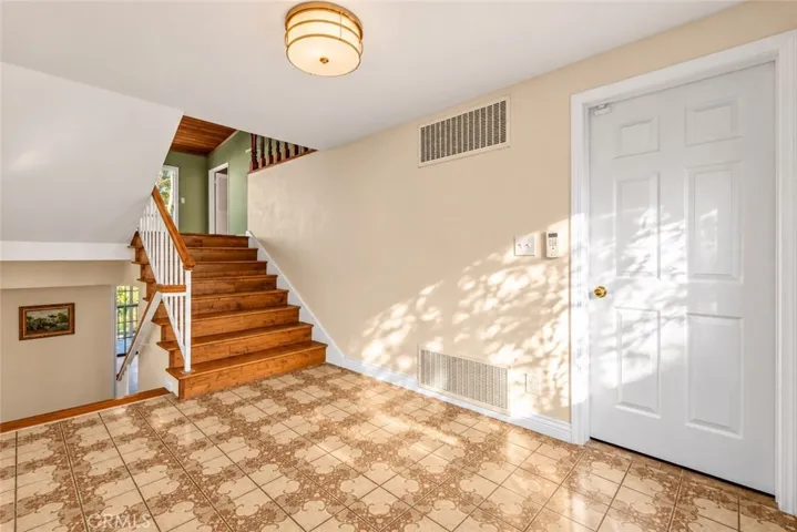 22763 Macfarlane, Woodland Hills, California 91364 — photo 5