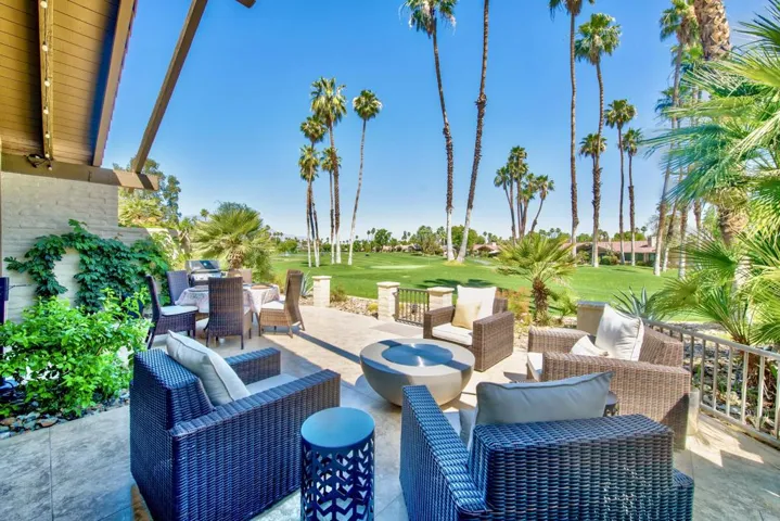 An Entertainer's Dream Patio