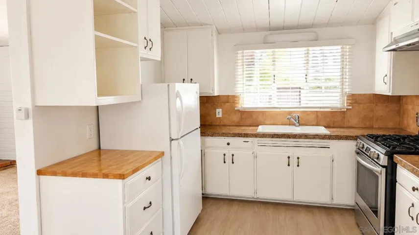1760 Galveston, San Diego, California 92110 — photo 4