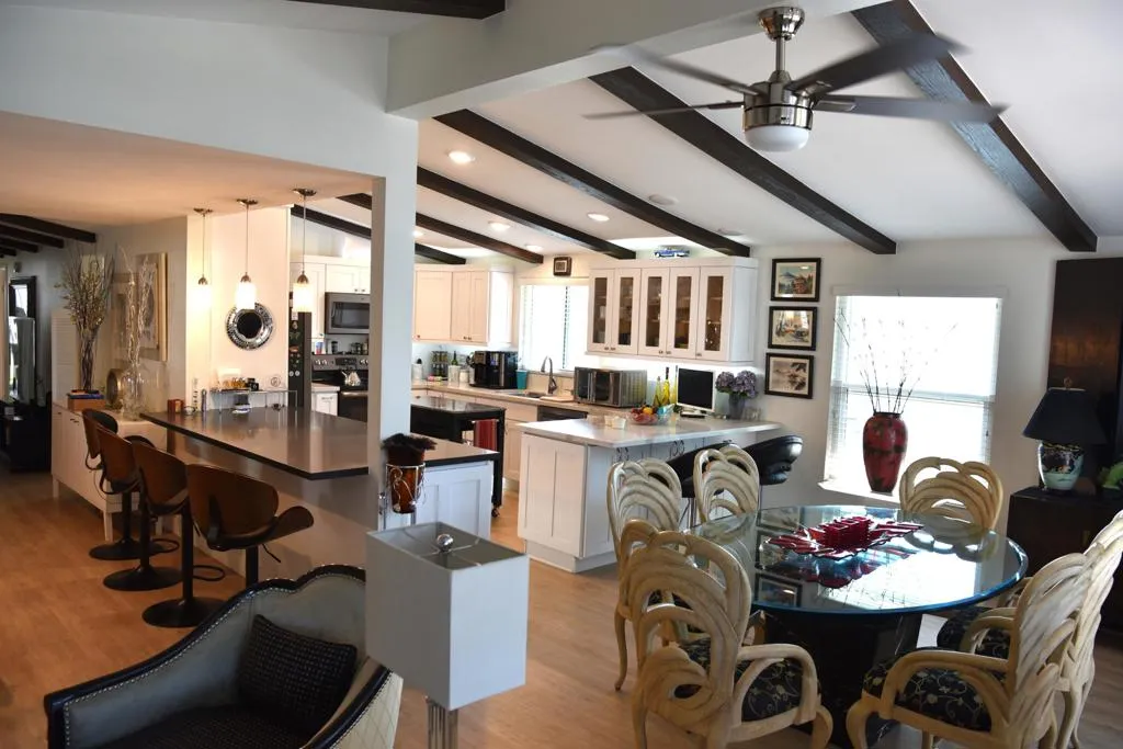 Open Floor Plan toward large kitchen Open Floor Plan toward large kitchen
