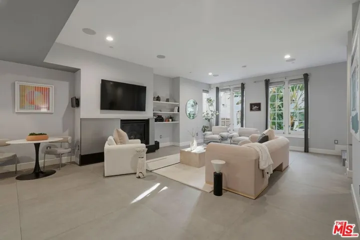 1250 N Harper Avenue 302, Los Angeles, California 90046 — photo 5