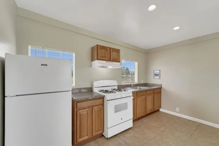 2624 Foothill Boulevard, Oakland, California 94601 — photo 5