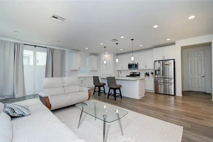 24064 Ashton, Corona, California 92883 — photo 4