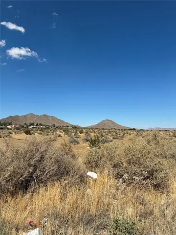 0 Otoe, Apple Valley, California 92307 — photo 5