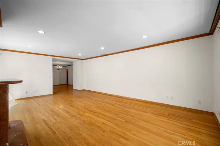 2225 E Glenoaks Boulevard, Glendale, California 91206 — photo 5