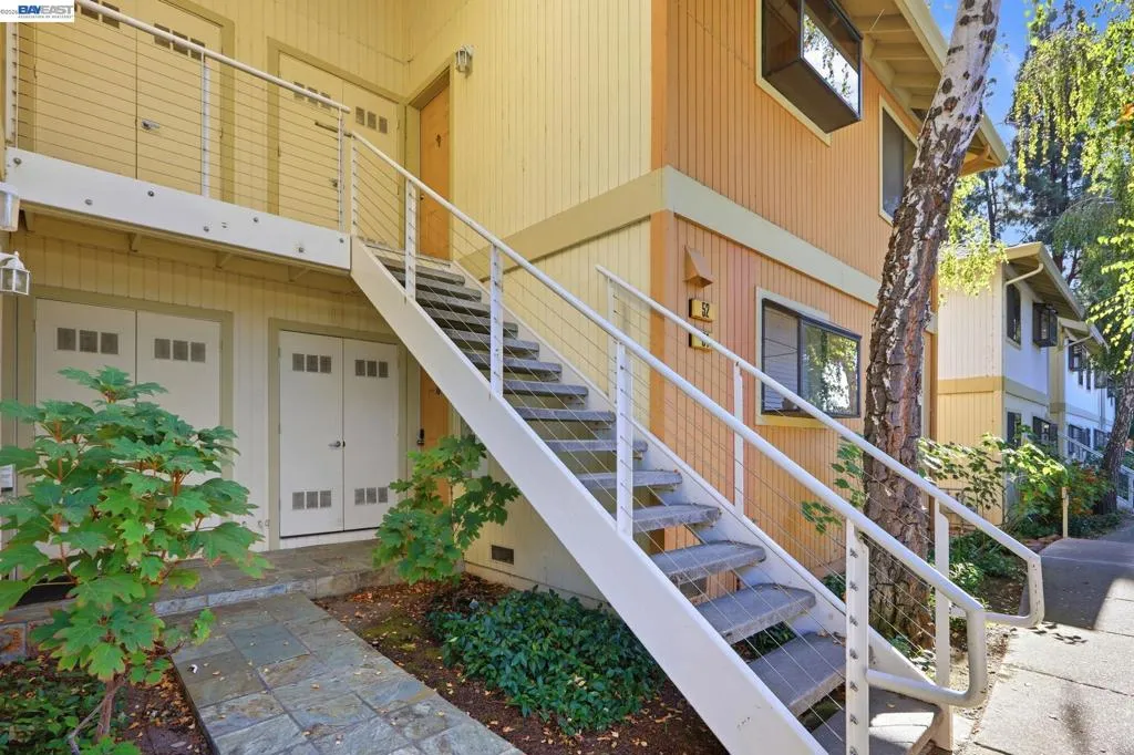 2827 Monument Blvd #52