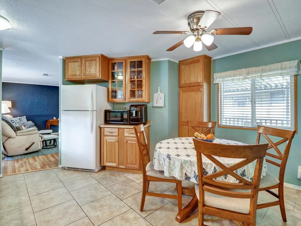 11-3 Hoover Drive-11